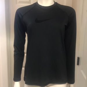 Nike Athletic/Athleisure/Swim L/S Tee, NWT!